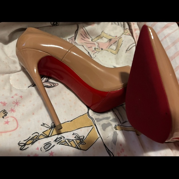 Christian Louboutin Blush Patent Heels - Picture 4 of 7